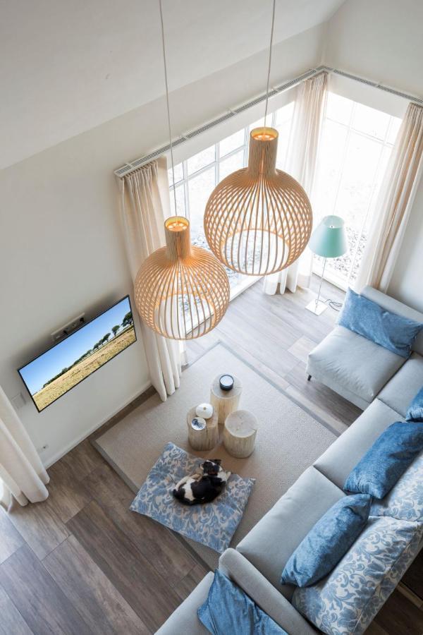 Reetdorf Geltinger Birk Atelierhaus Mooreiche Nieby  エクステリア 写真