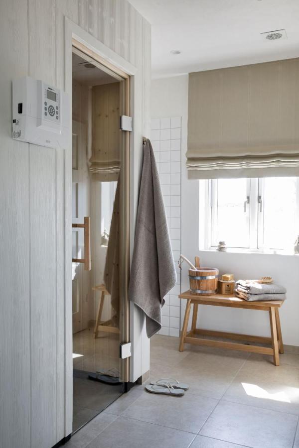 Reetdorf Geltinger Birk Atelierhaus Mooreiche Nieby  エクステリア 写真