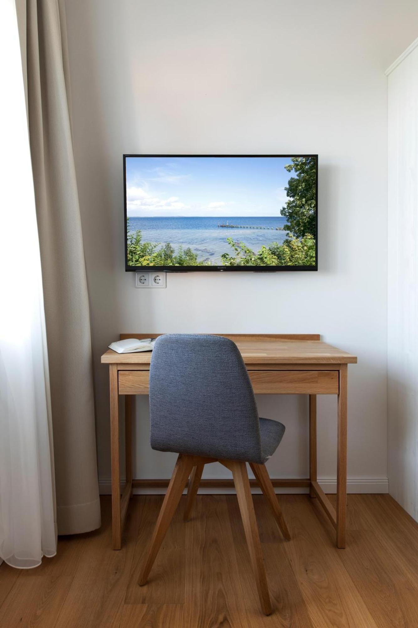 Reetdorf Geltinger Birk Atelierhaus Mooreiche Nieby  エクステリア 写真